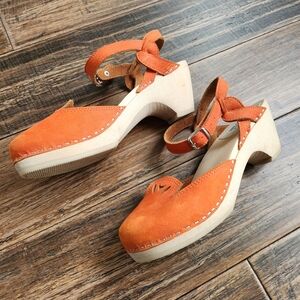 MAGUBA Orange Suede Women's Shoes with Wooden Heel